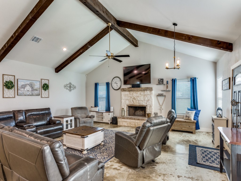 115 Kriston Lane Springtown TX 76082
