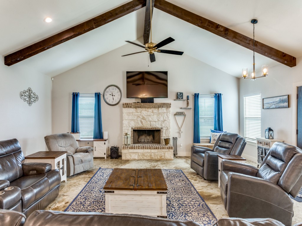 115 Kriston Lane Springtown TX 76082