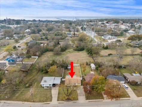 302 S Clark Street Rockwall TX 75087