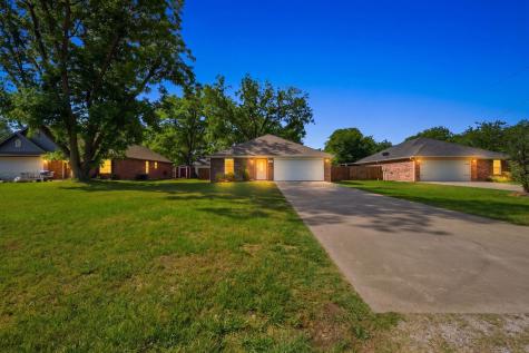 402 Robertson Street Collinsville TX 76233