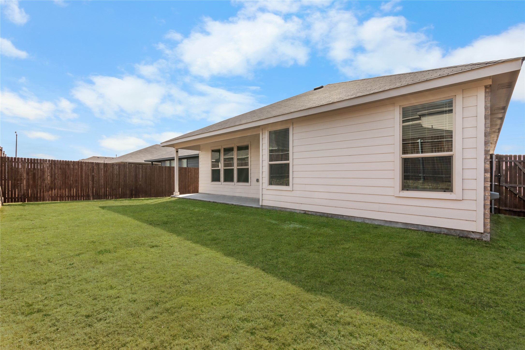 1045 Kirkham Way Fort Worth TX 76247