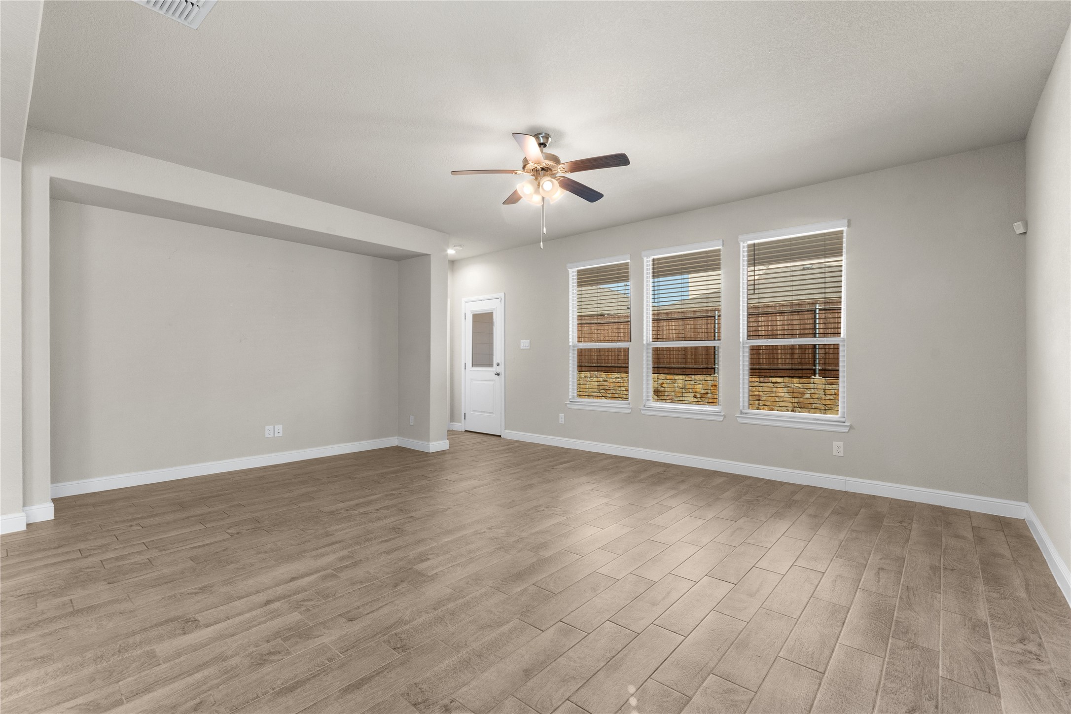 1045 Kirkham Way Fort Worth TX 76247