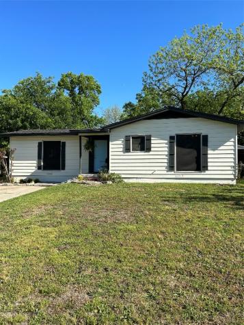 1430 W Felix Street Fort Worth TX 76115