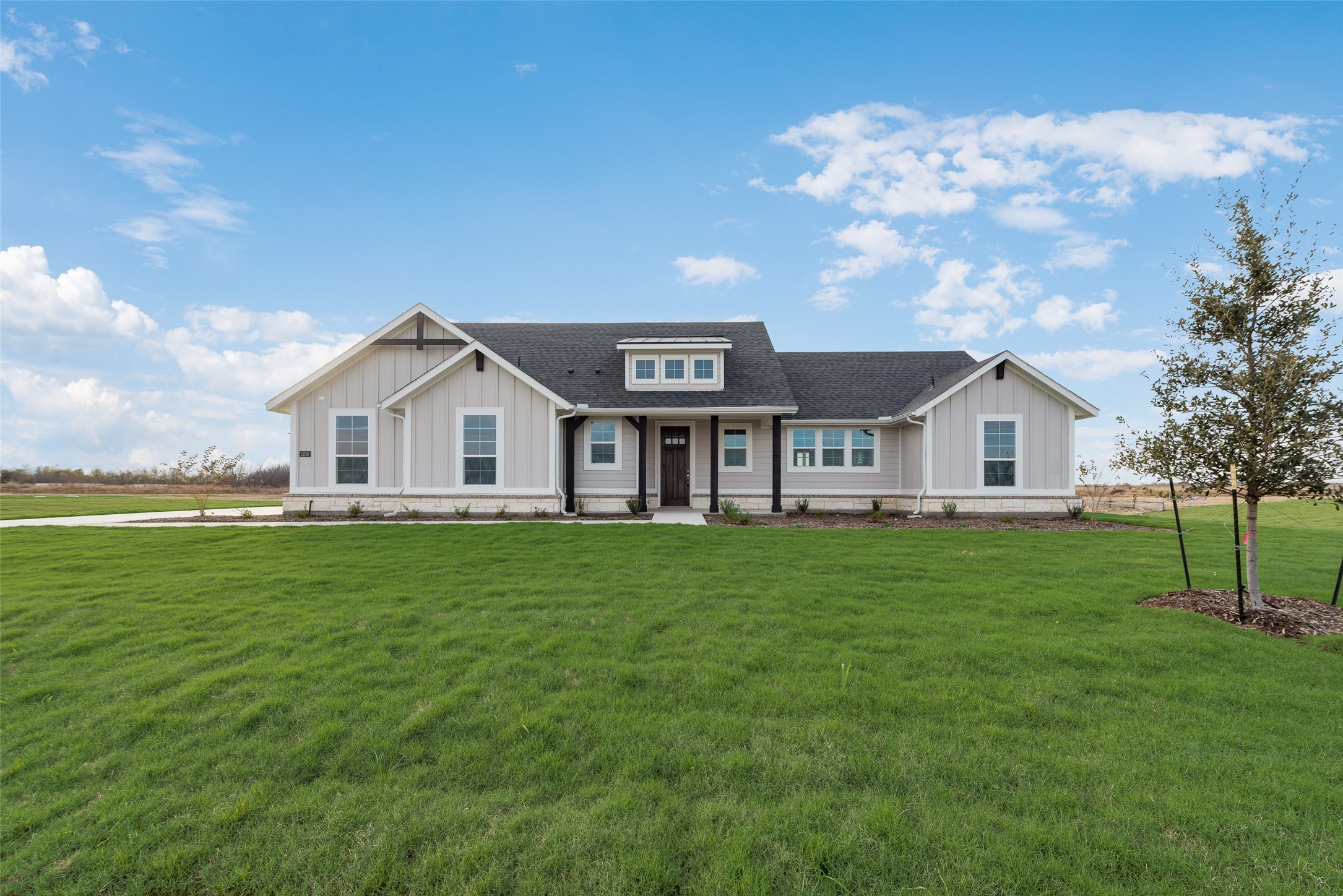 1230 County Road 200 Valley View TX 76272