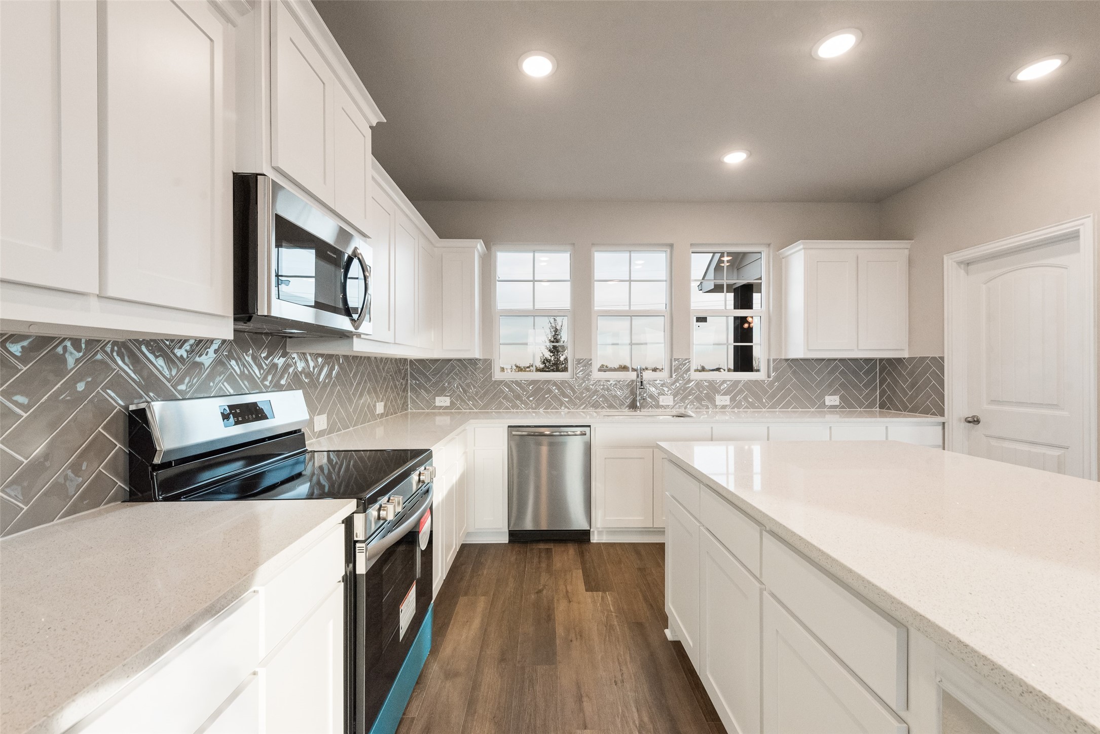 1230 County Road 200 Valley View TX 76272
