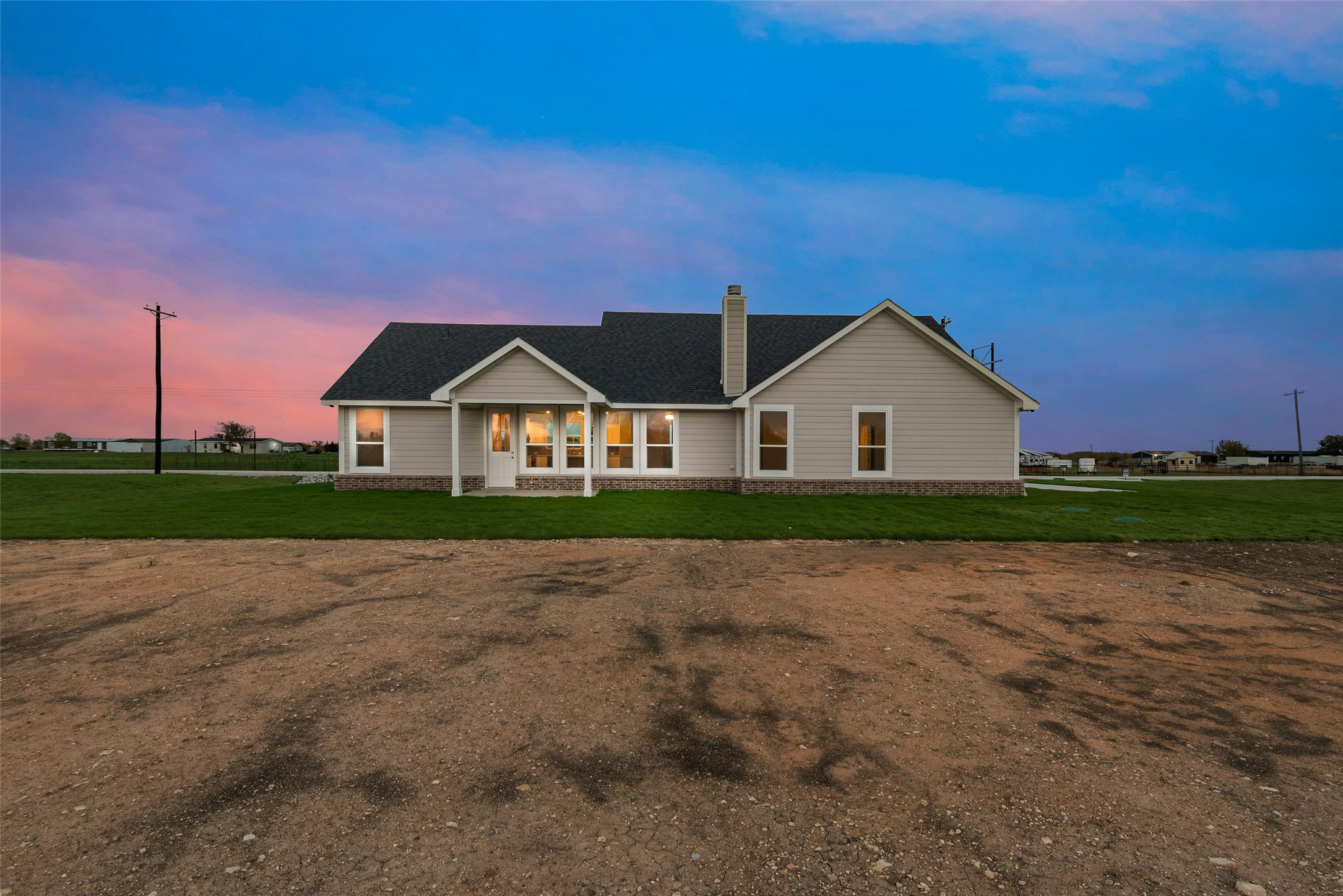 1230 County Road 200 Valley View TX 76272