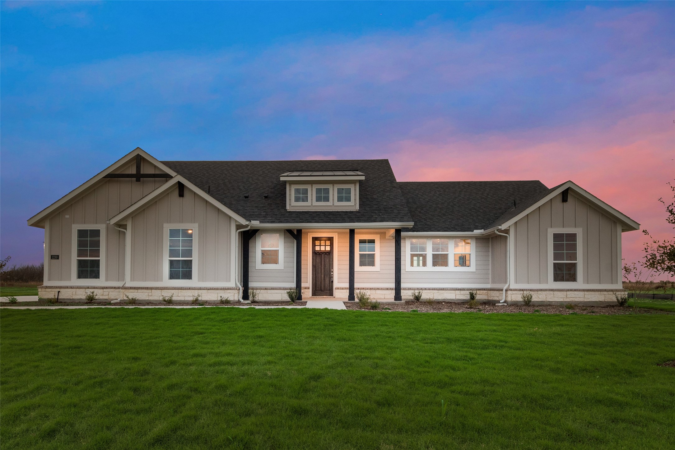 1230 County Road 200 Valley View TX 76272