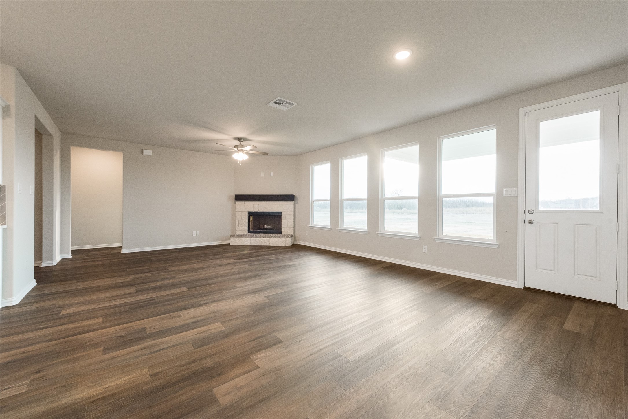 1230 County Road 200 Valley View TX 76272