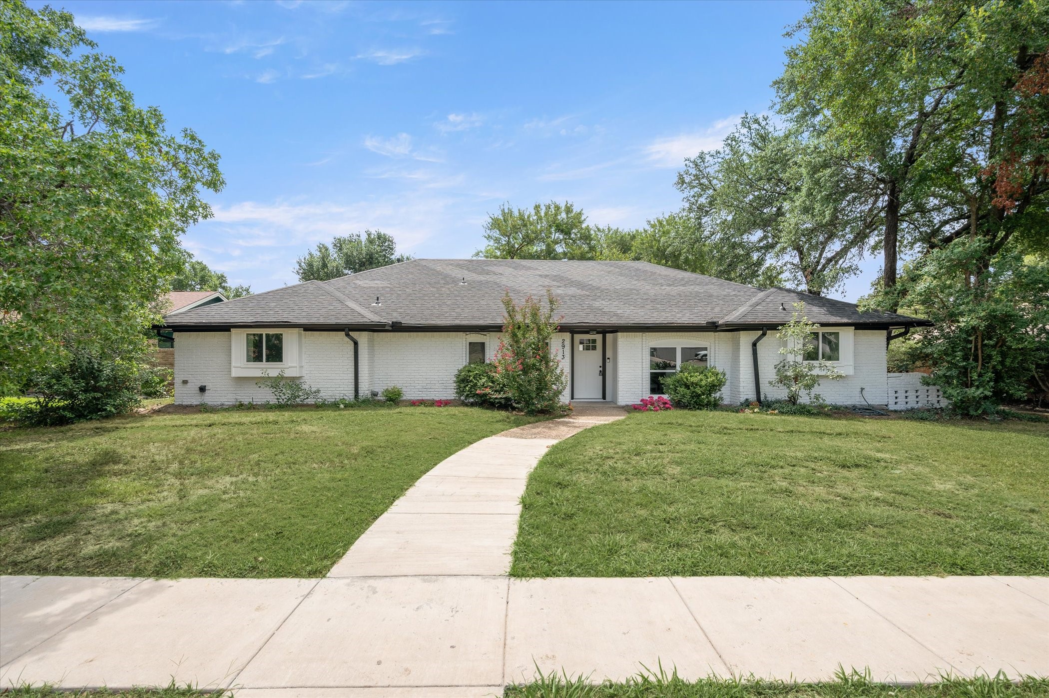 2913 Club Meadow Drive Garland TX 75043