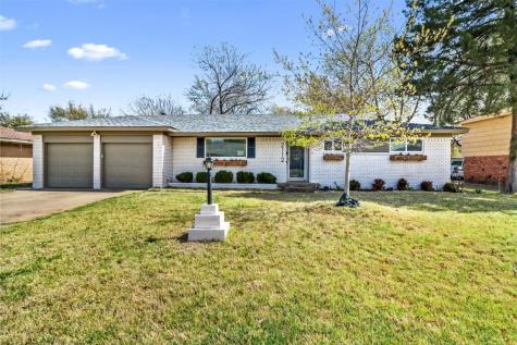 2112 Bonnie Brae Avenue Fort Worth TX 76111