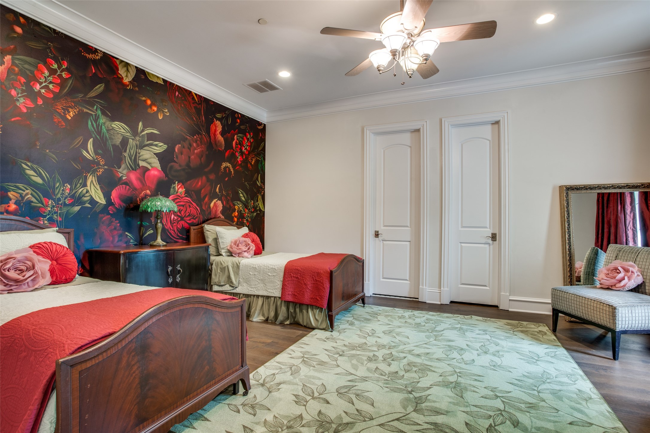 9520 Hathaway Street Dallas TX 75220