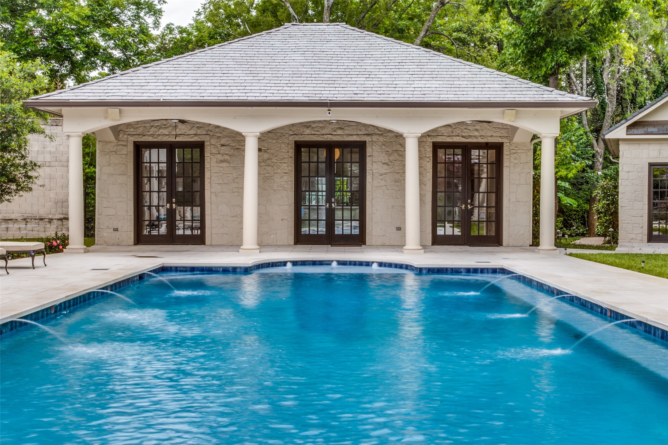 9520 Hathaway Street Dallas TX 75220