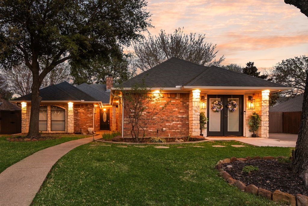 1032 Pebble Beach Drive Mansfield TX 76063