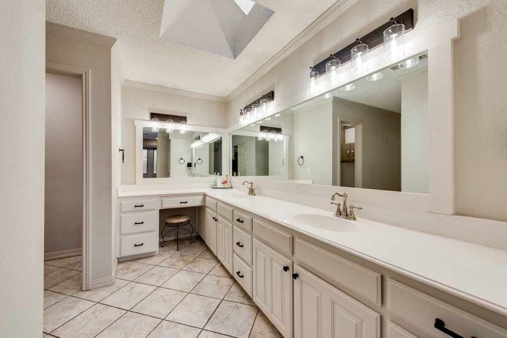1032 Pebble Beach Drive Mansfield TX 76063