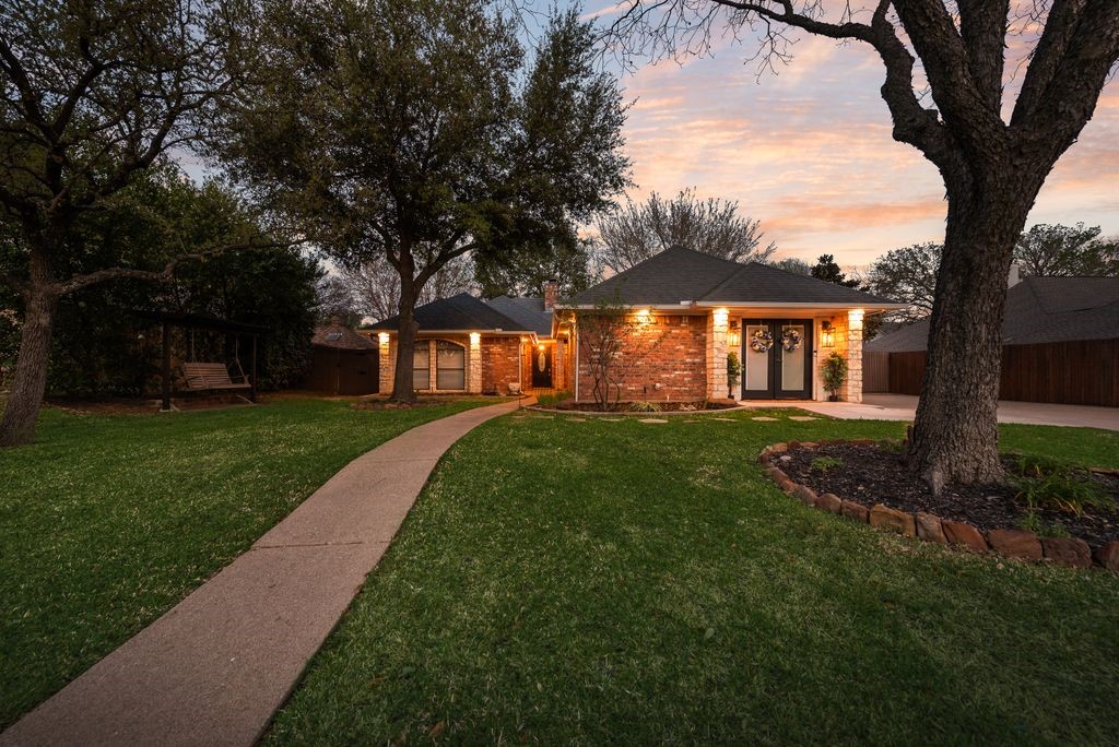 1032 Pebble Beach Drive Mansfield TX 76063