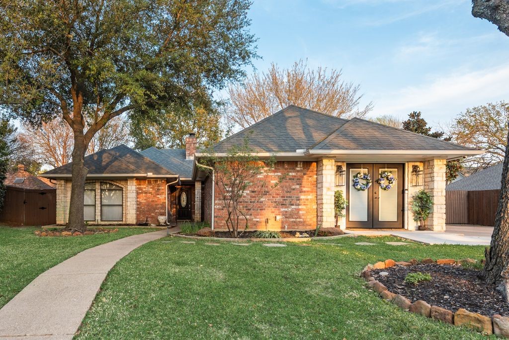 1032 Pebble Beach Drive Mansfield TX 76063