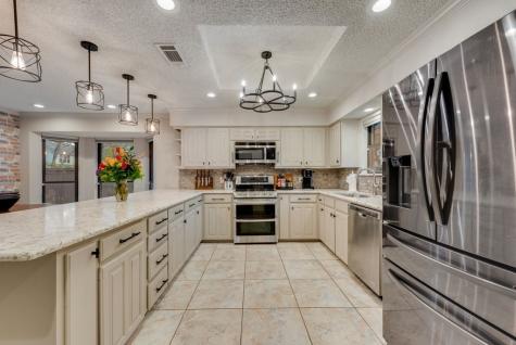 1032 Pebble Beach Drive Mansfield TX 76063