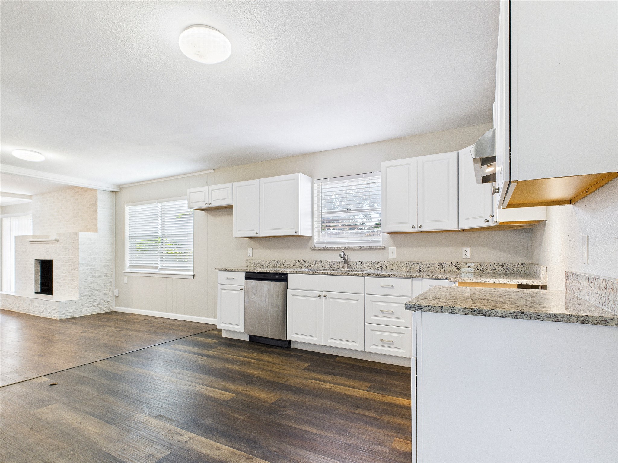 2712 Evans Avenue Fort Worth TX 76104