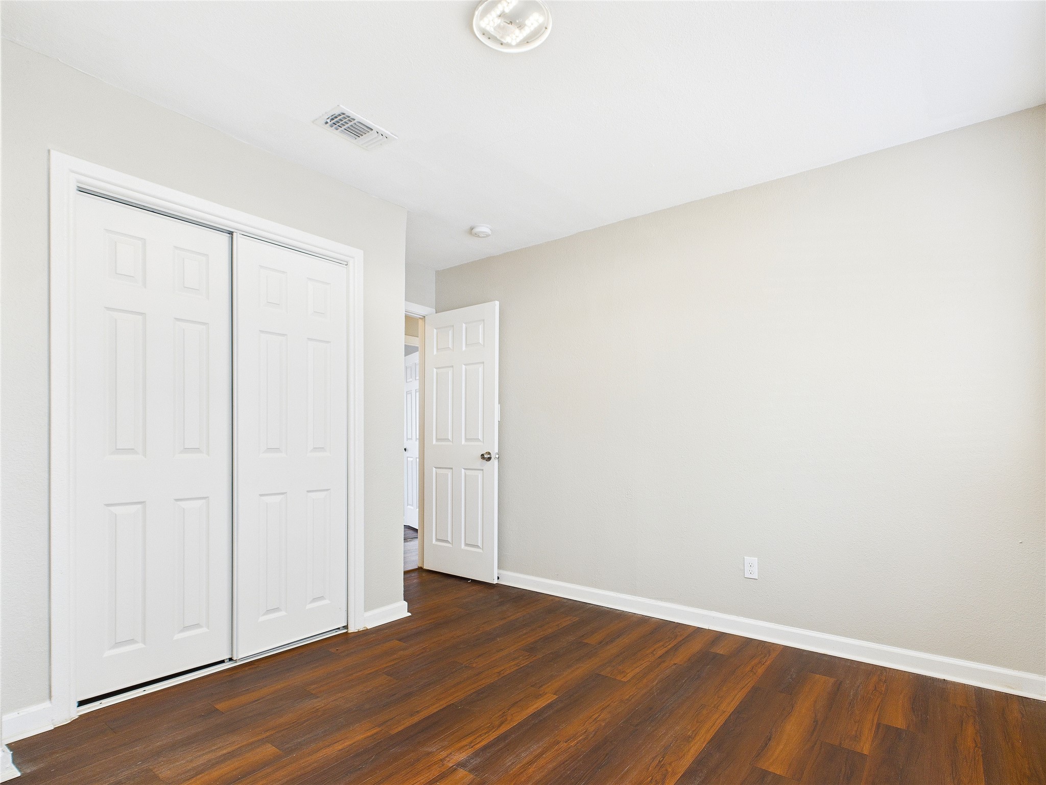 2712 Evans Avenue Fort Worth TX 76104