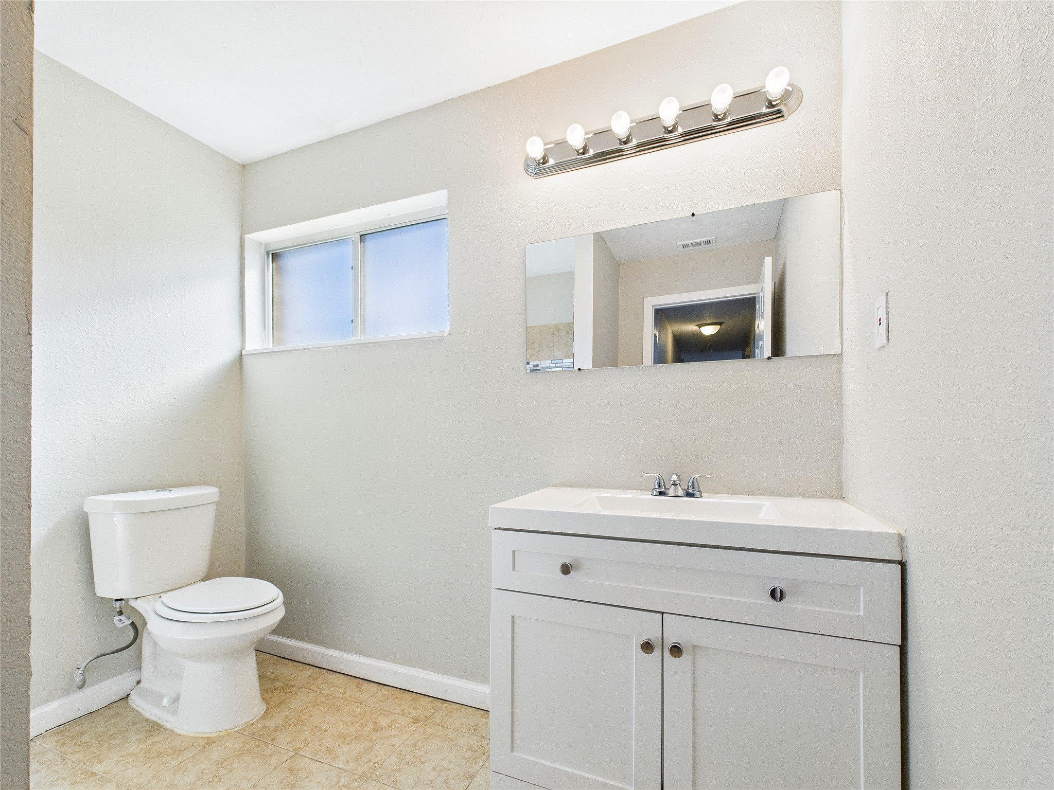 2712 Evans Avenue Fort Worth TX 76104