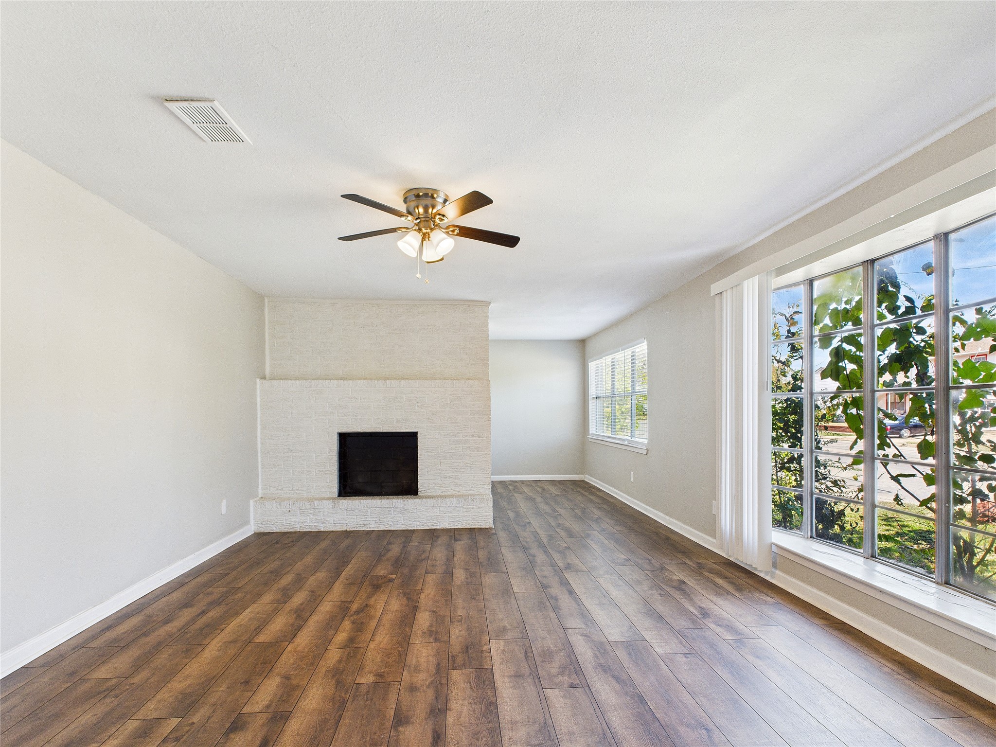 2712 Evans Avenue Fort Worth TX 76104