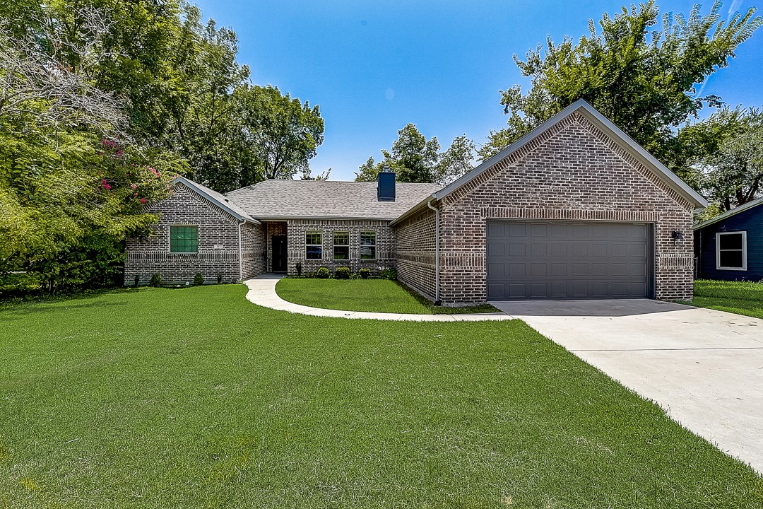 512 Burgett Street Forney TX 75126