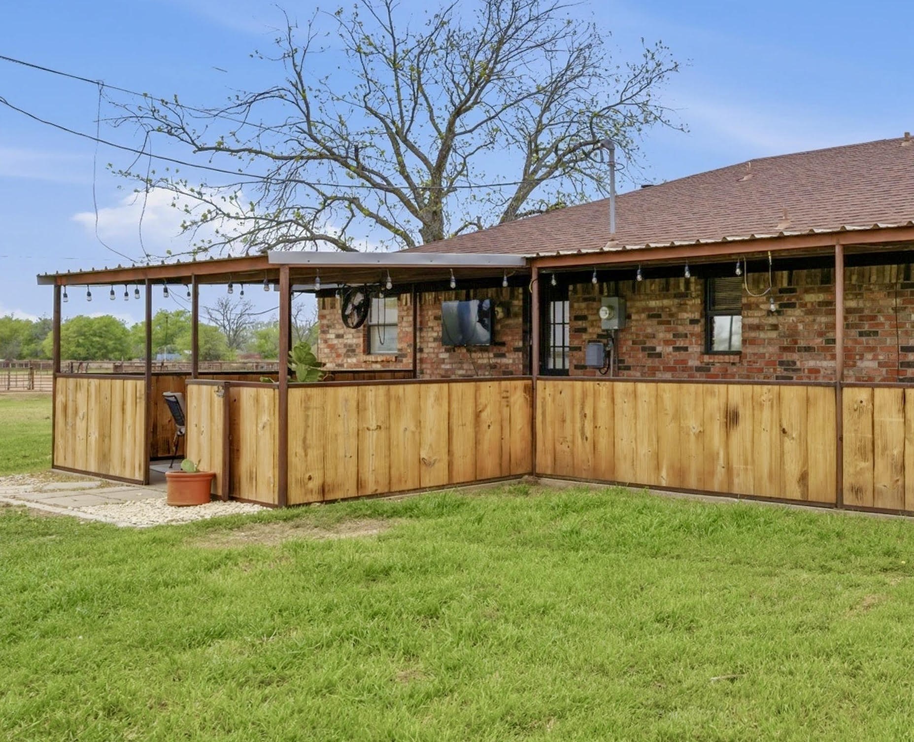 132 Crowley Lane Mineral Wells TX 76067
