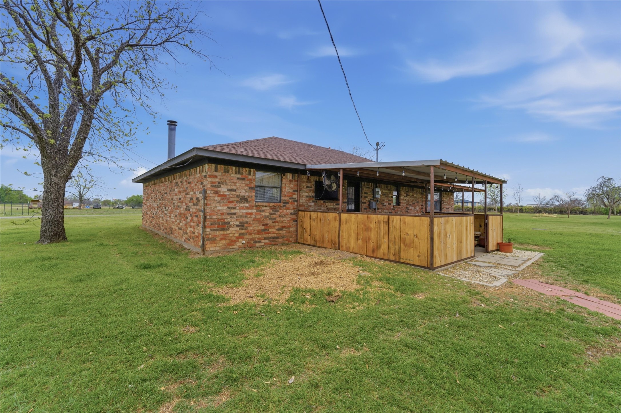 132 Crowley Lane Mineral Wells TX 76067