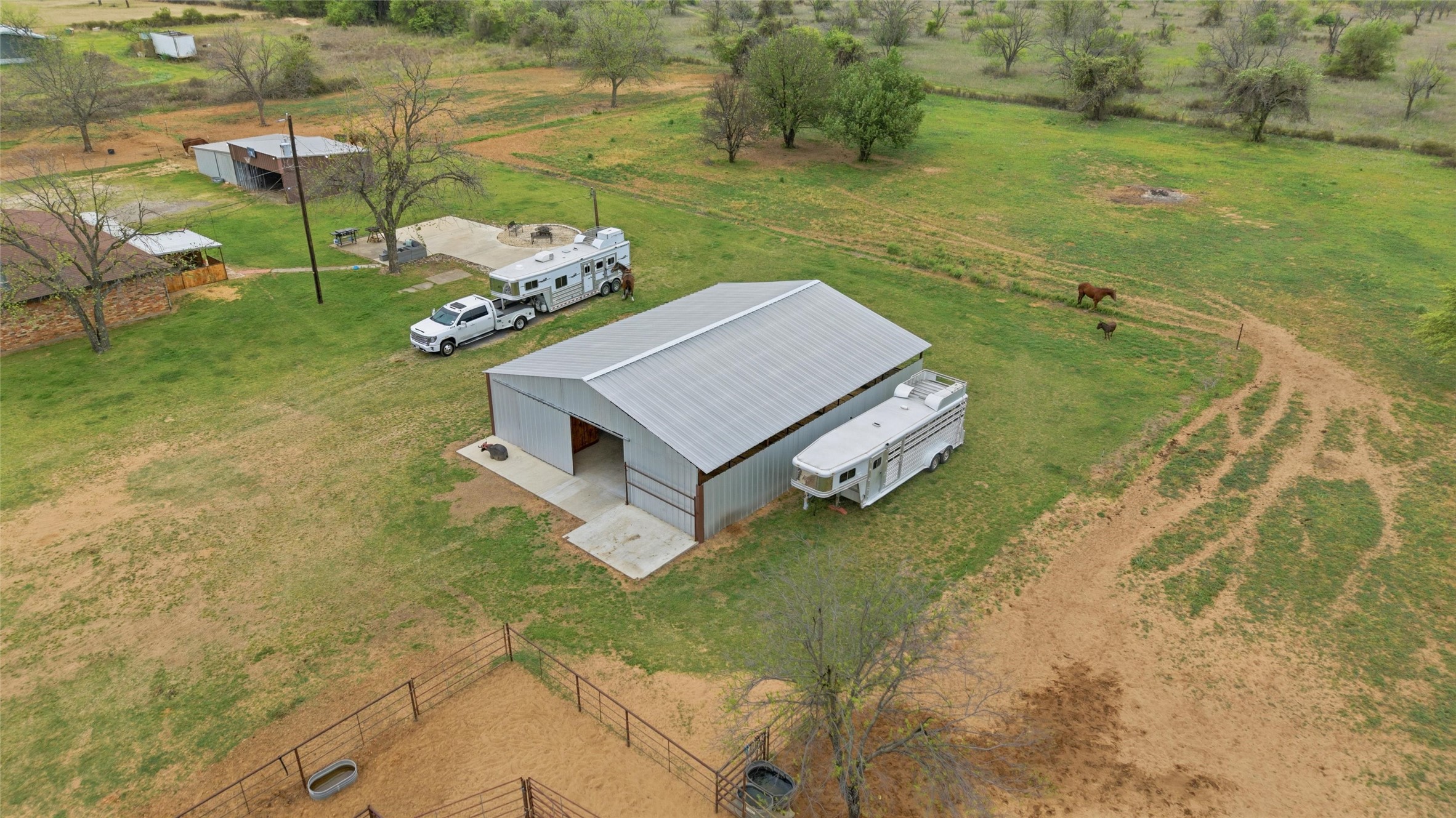 132 Crowley Lane Mineral Wells TX 76067