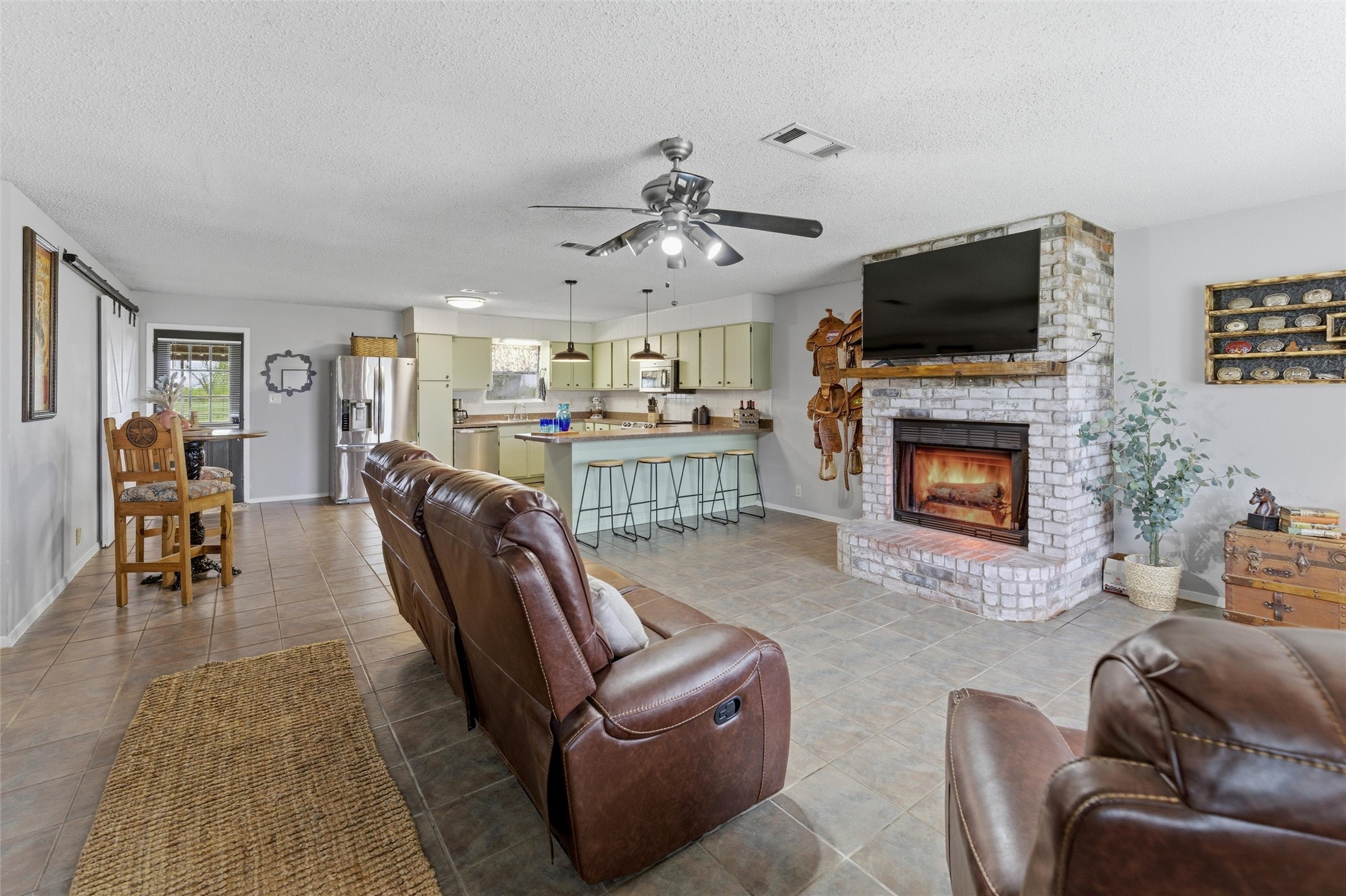 132 Crowley Lane Mineral Wells TX 76067