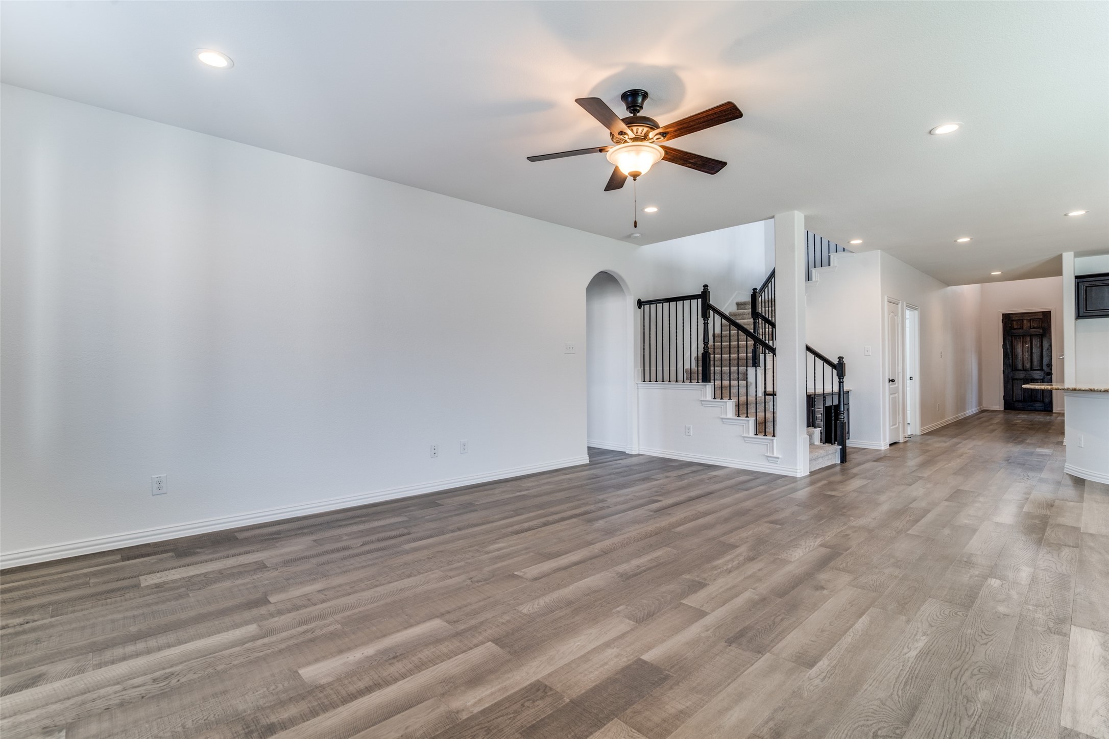 1215 Hundgate Way Forney TX 75126