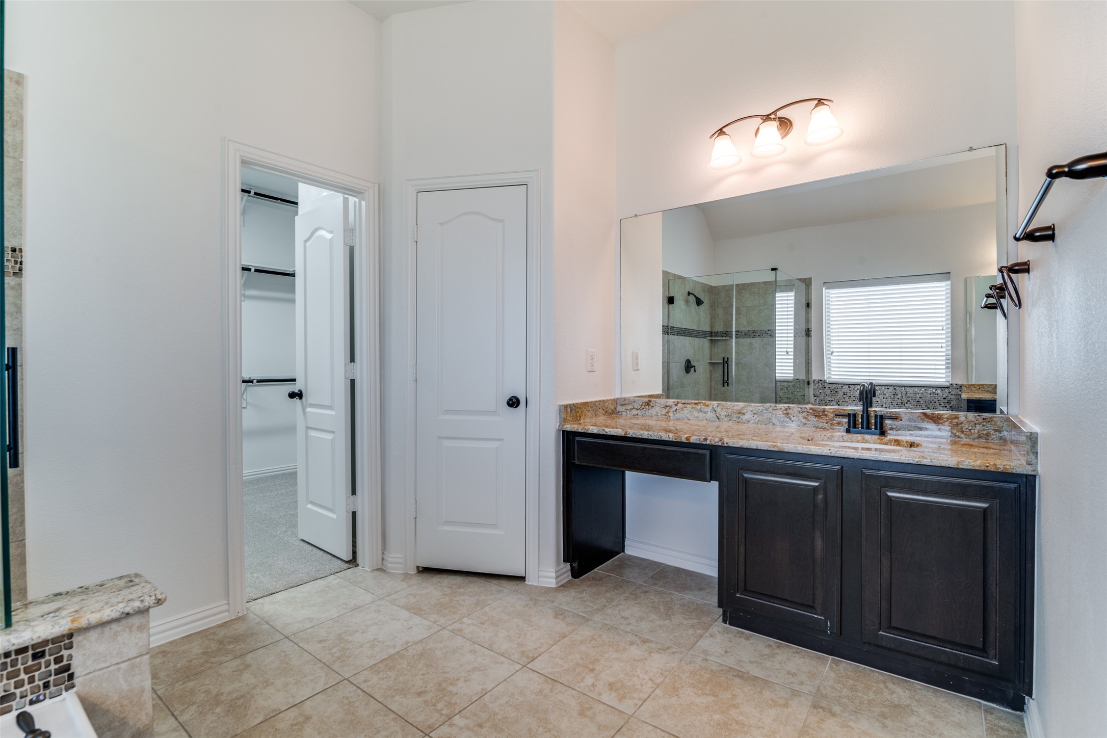 1215 Hundgate Way Forney TX 75126