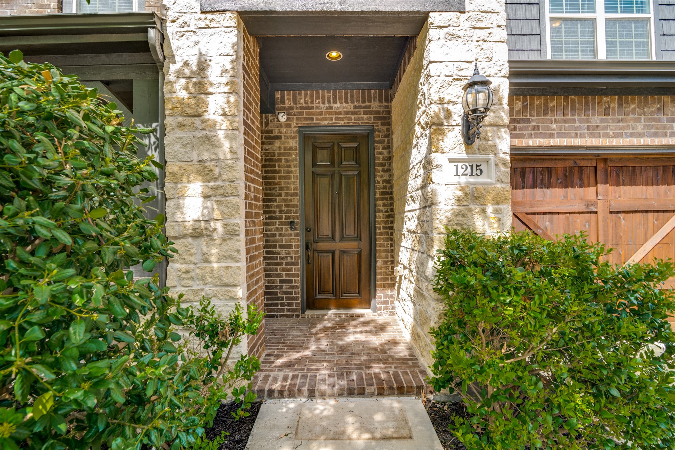 1215 Hundgate Way Forney TX 75126