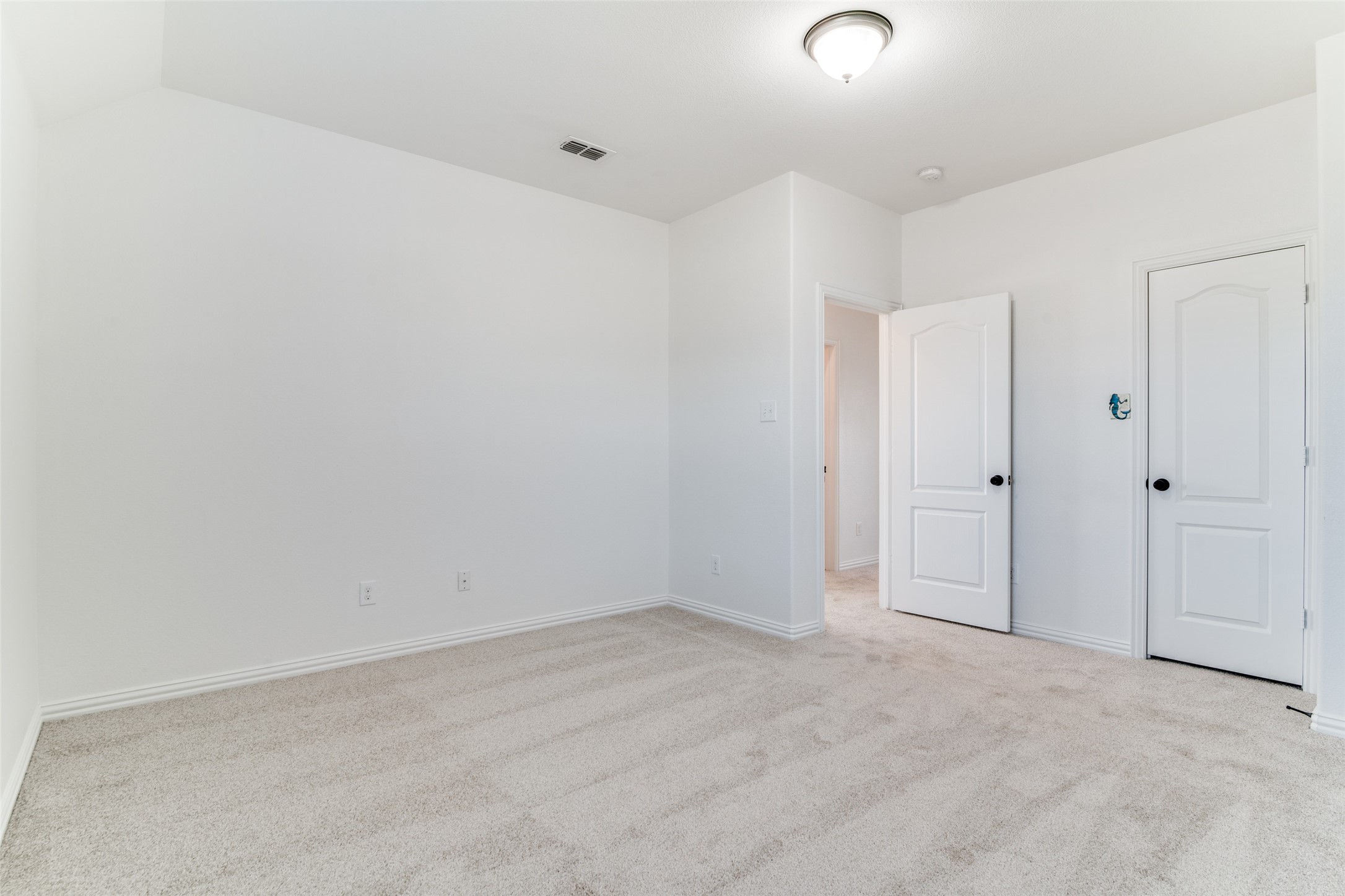 1215 Hundgate Way Forney TX 75126