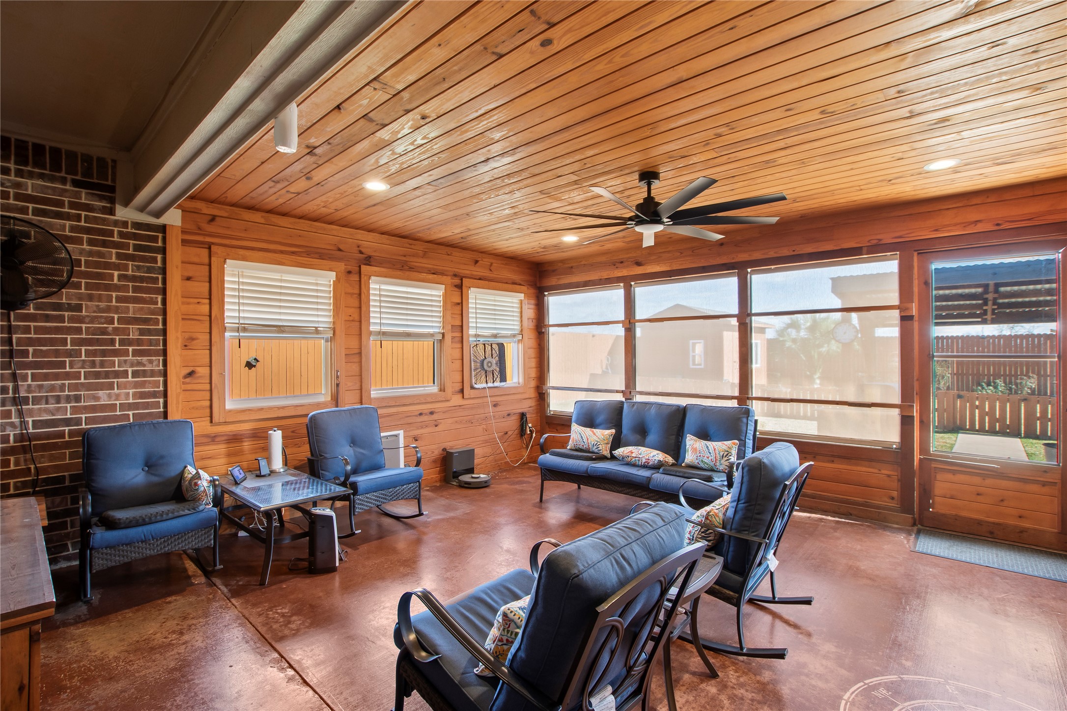 104 Blake Street Mabank TX 75147