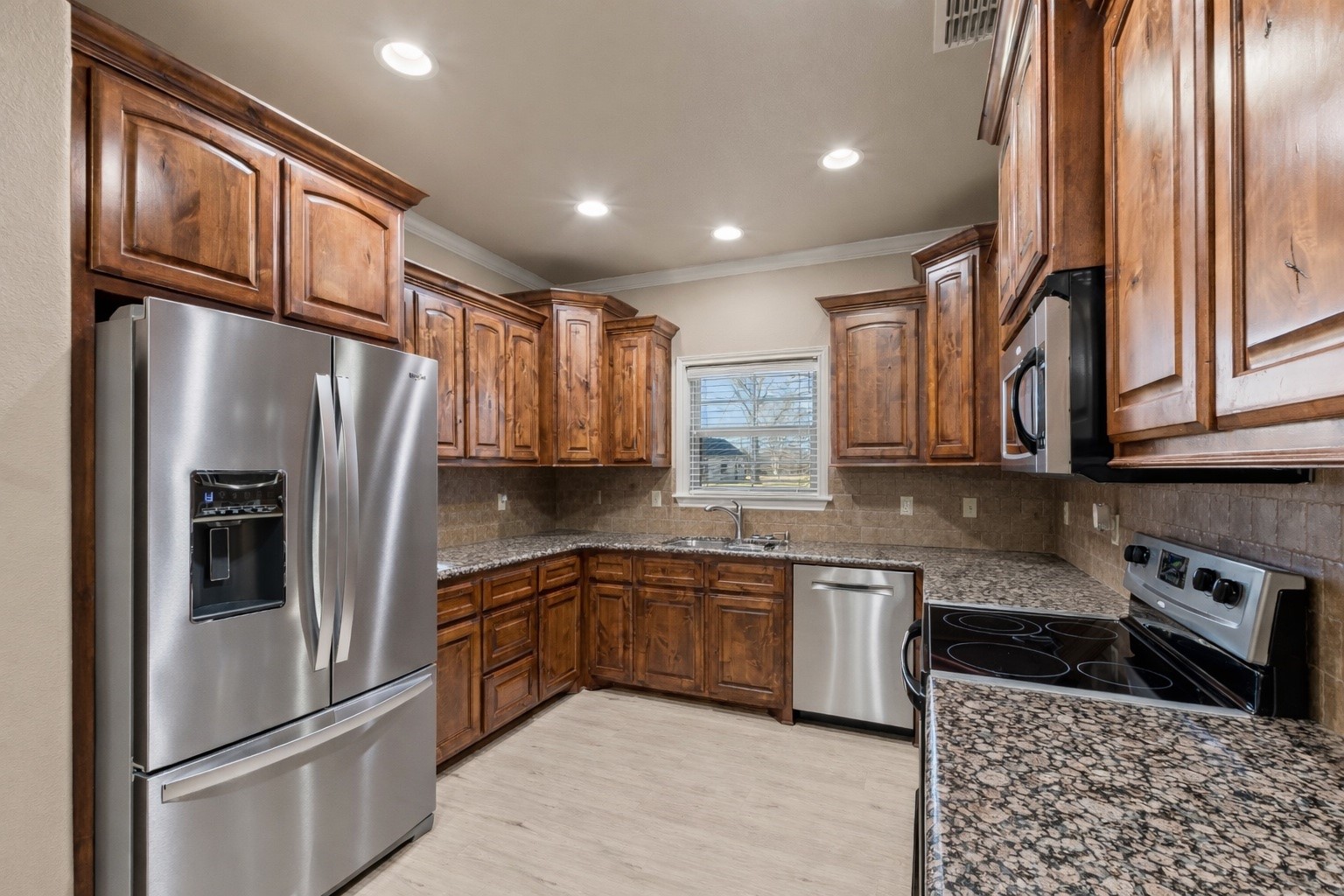 104 Blake Street Mabank TX 75147