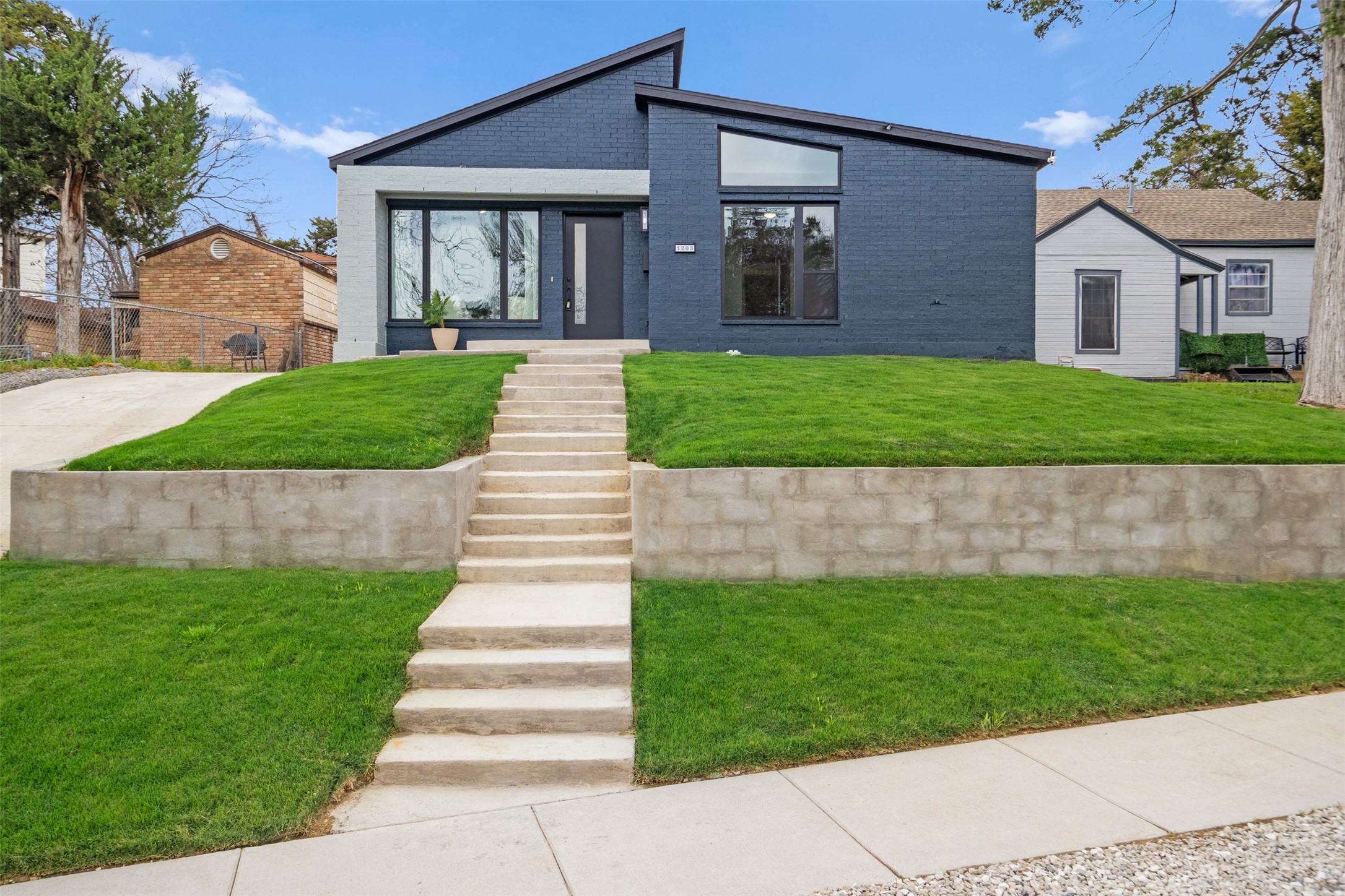 1203 Forester Drive Dallas TX 75216