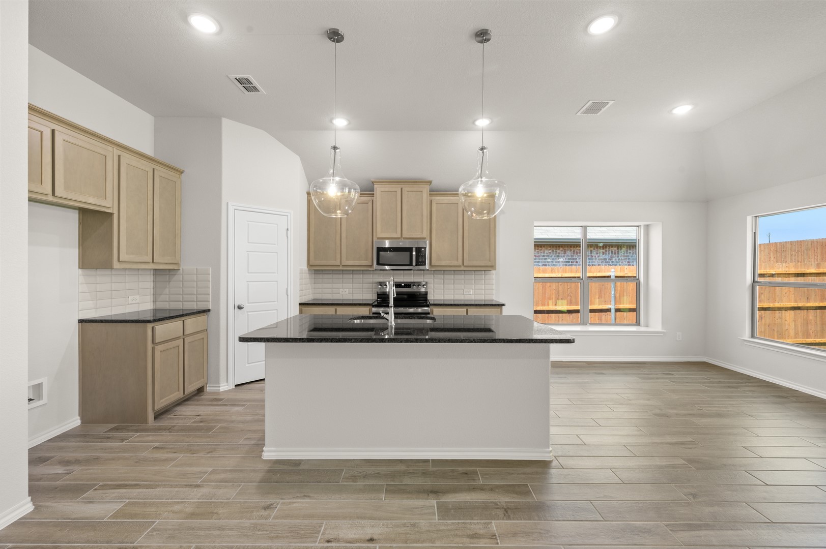 1132 Avery Road Granbury TX 76049