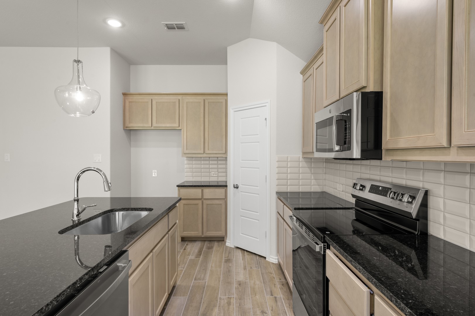 1132 Avery Road Granbury TX 76049