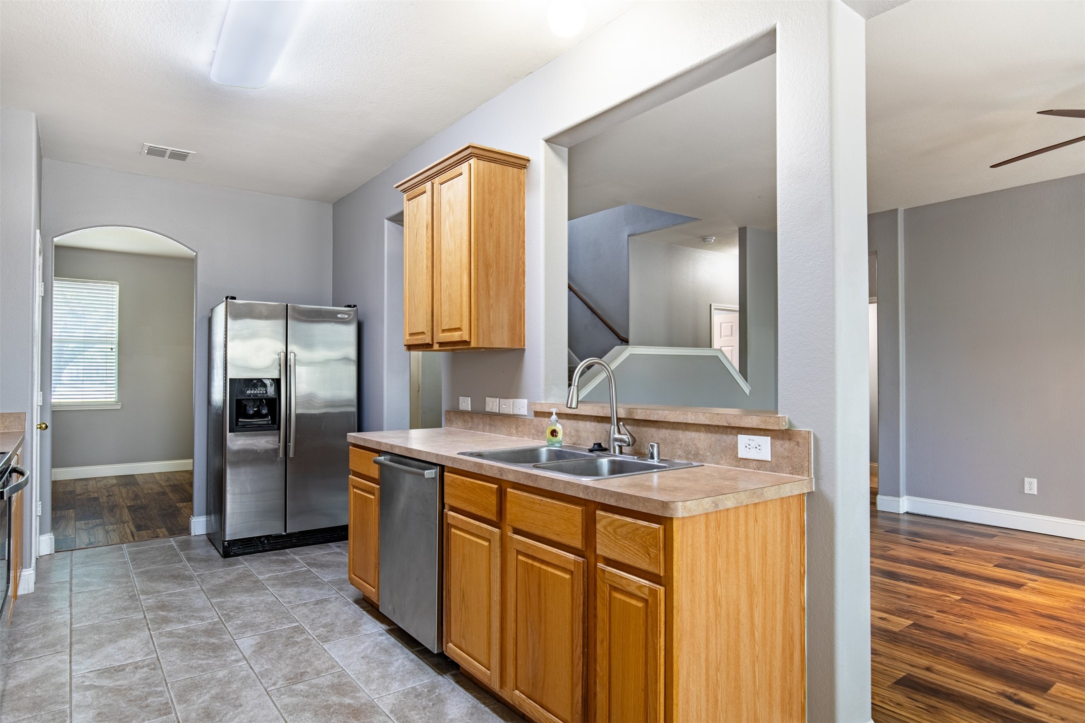 917 Warbler Aubrey TX 76227