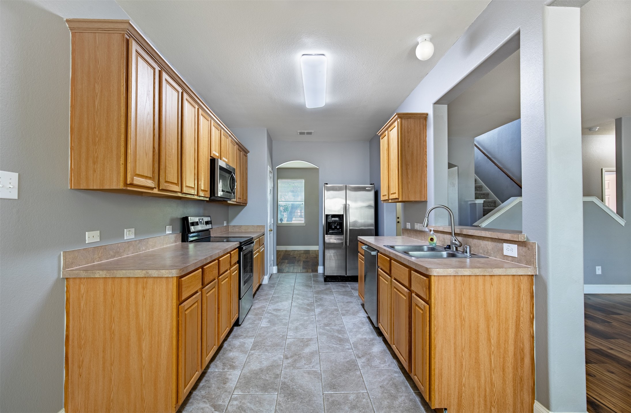 917 Warbler Aubrey TX 76227