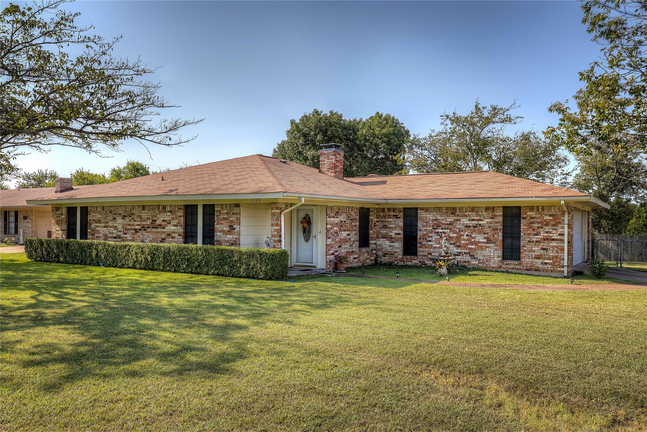 1729 Woodhaven Drive Seagoville TX 75159