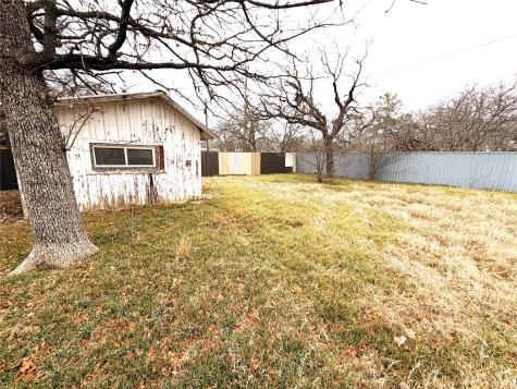 503 E Sadosa Street Eastland TX 76448