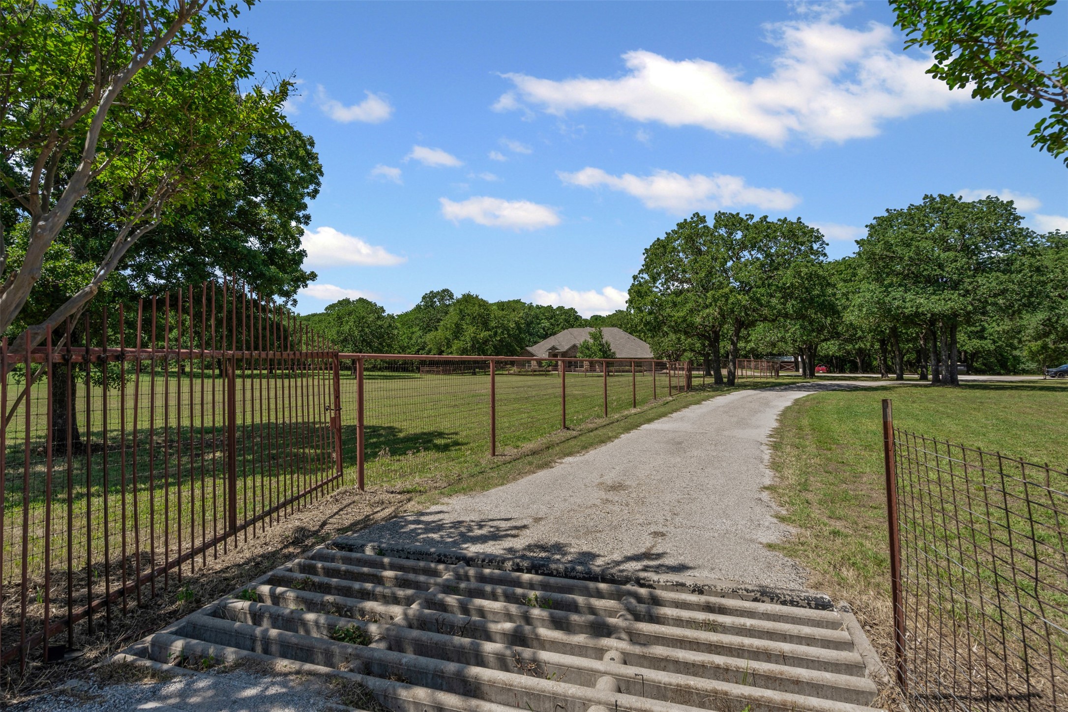 607 Friendship Road Weatherford TX 76085