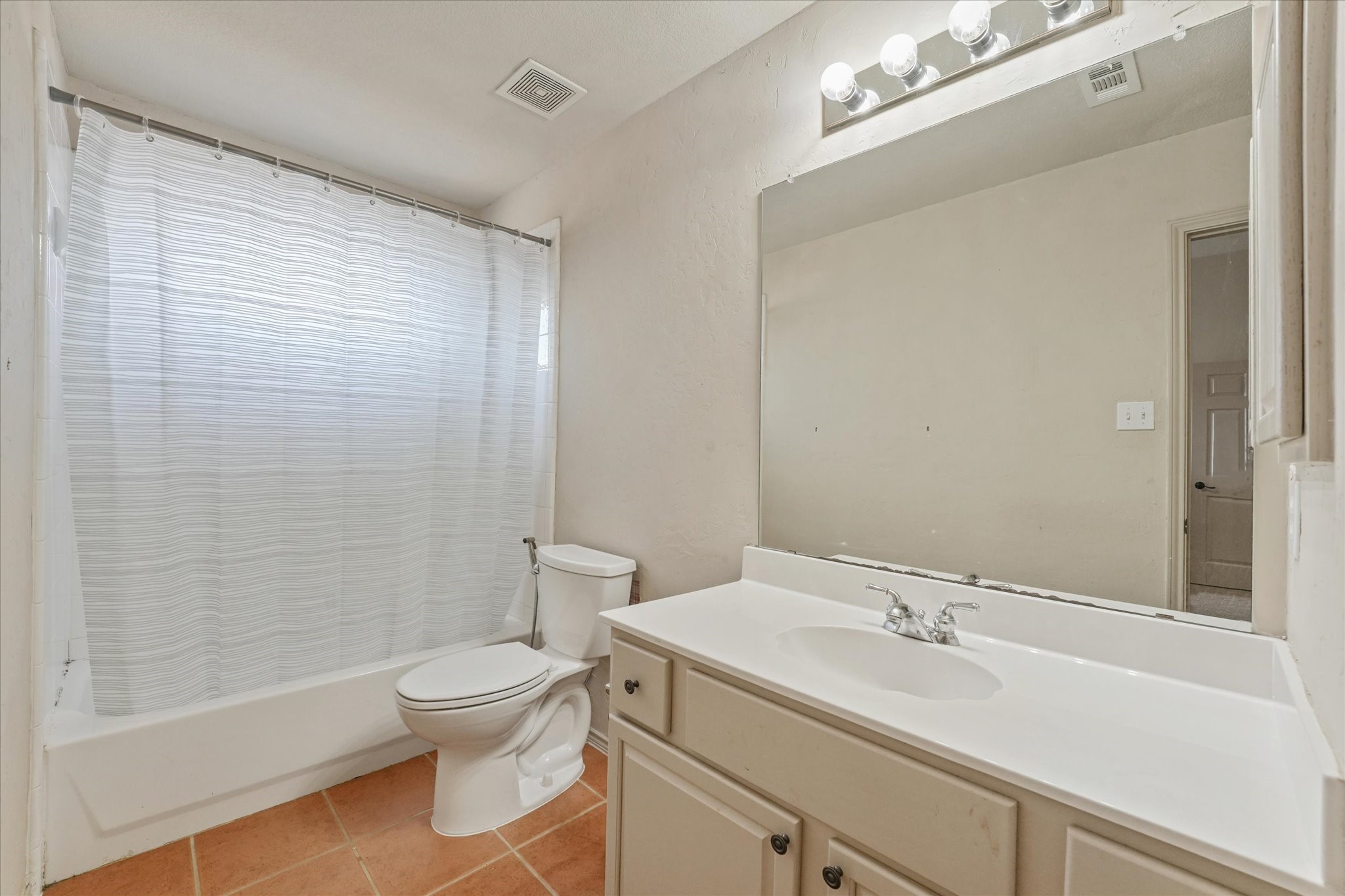 6817 Lake Meadow Lane Sachse TX 75048
