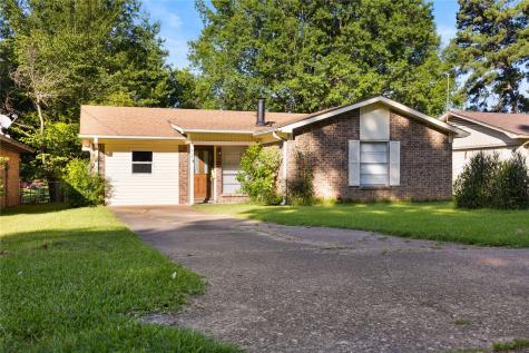 417 Carroll Avenue Wake Village TX 75501