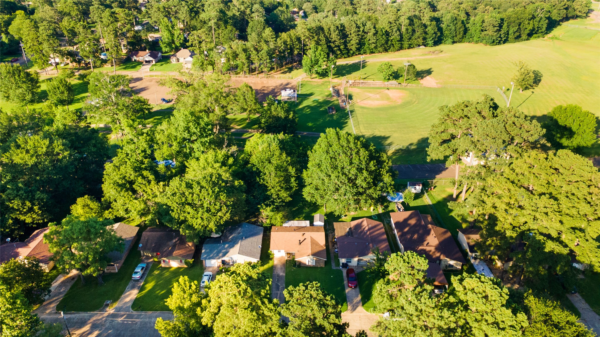 417 Carroll Avenue Wake Village TX 75501