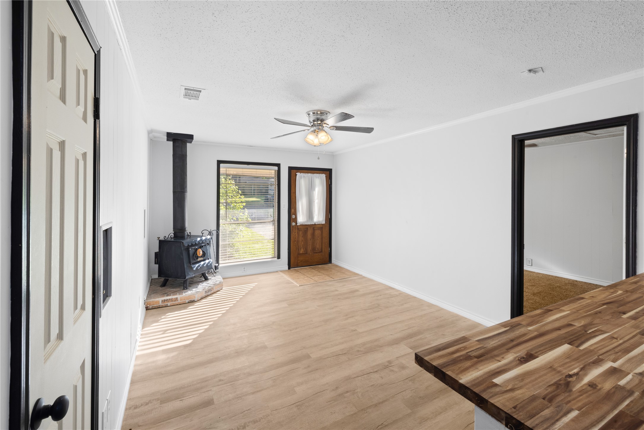 417 Carroll Avenue Wake Village TX 75501