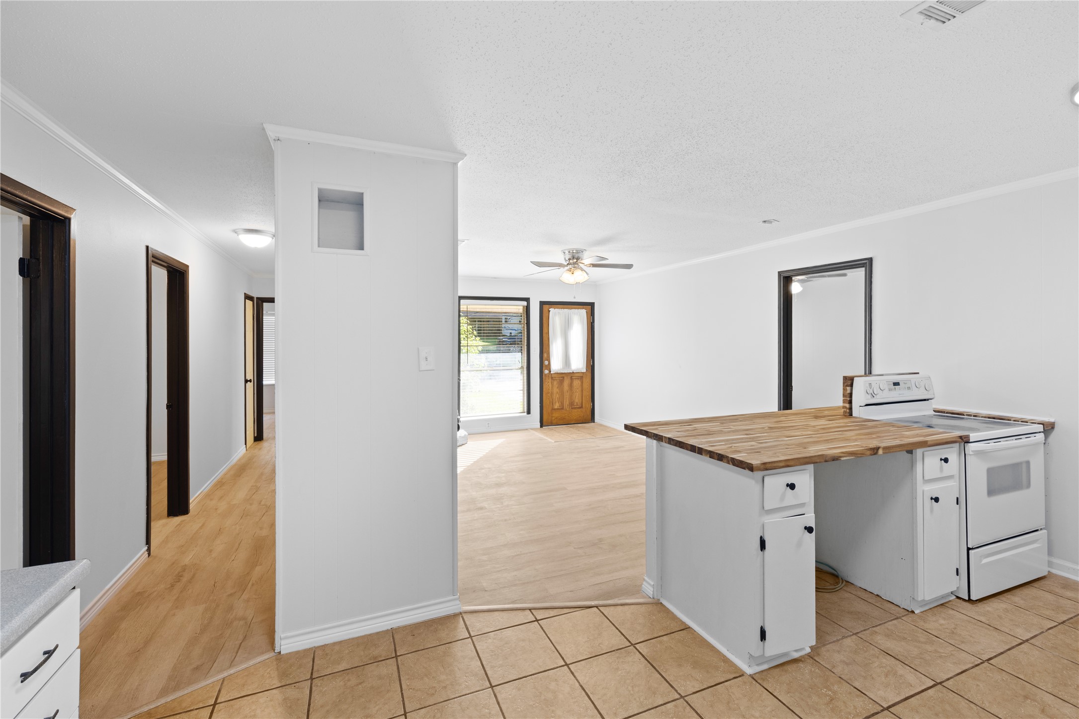 417 Carroll Avenue Wake Village TX 75501