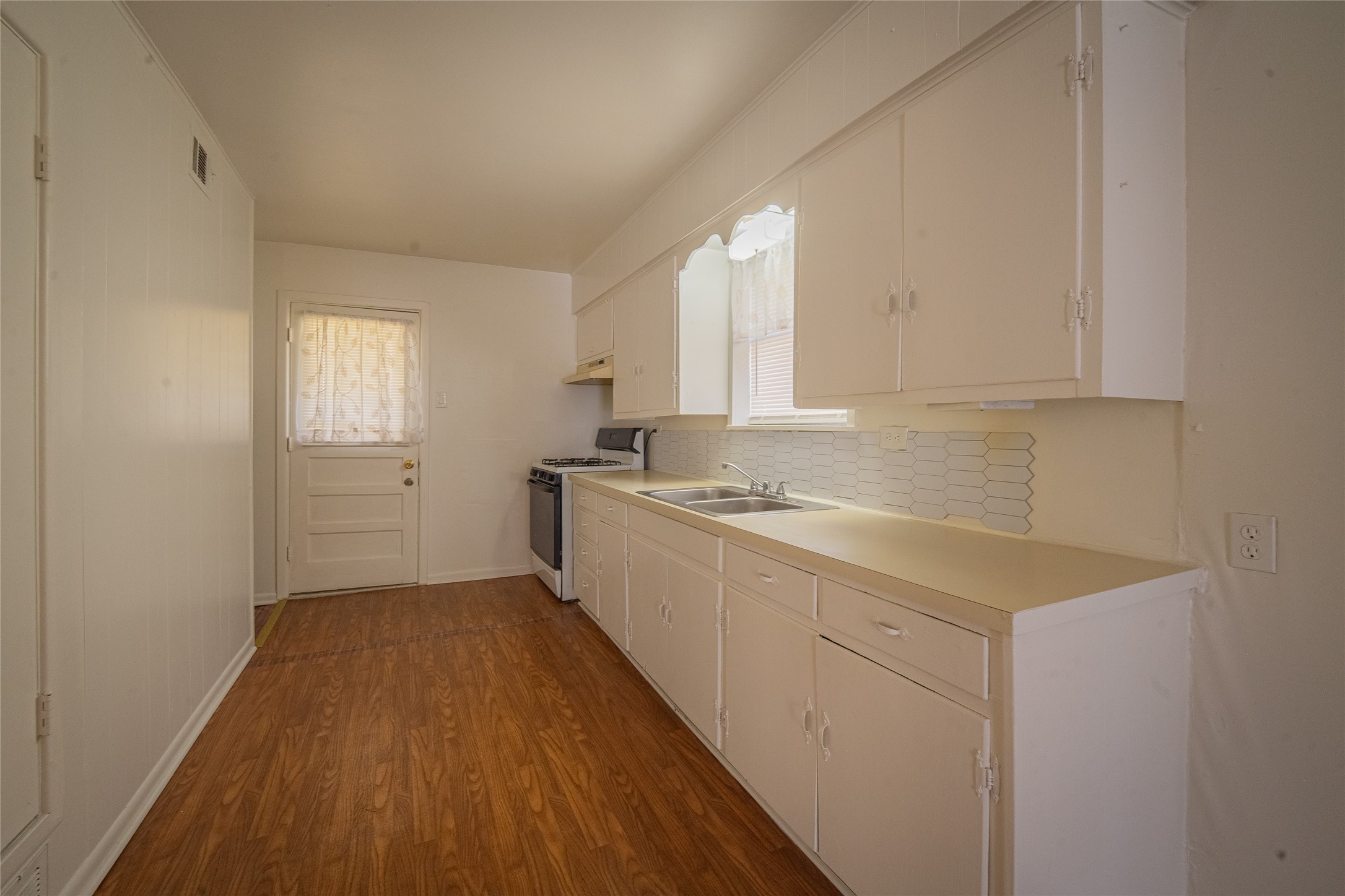 2608 N Hickory Street Sherman TX 75092